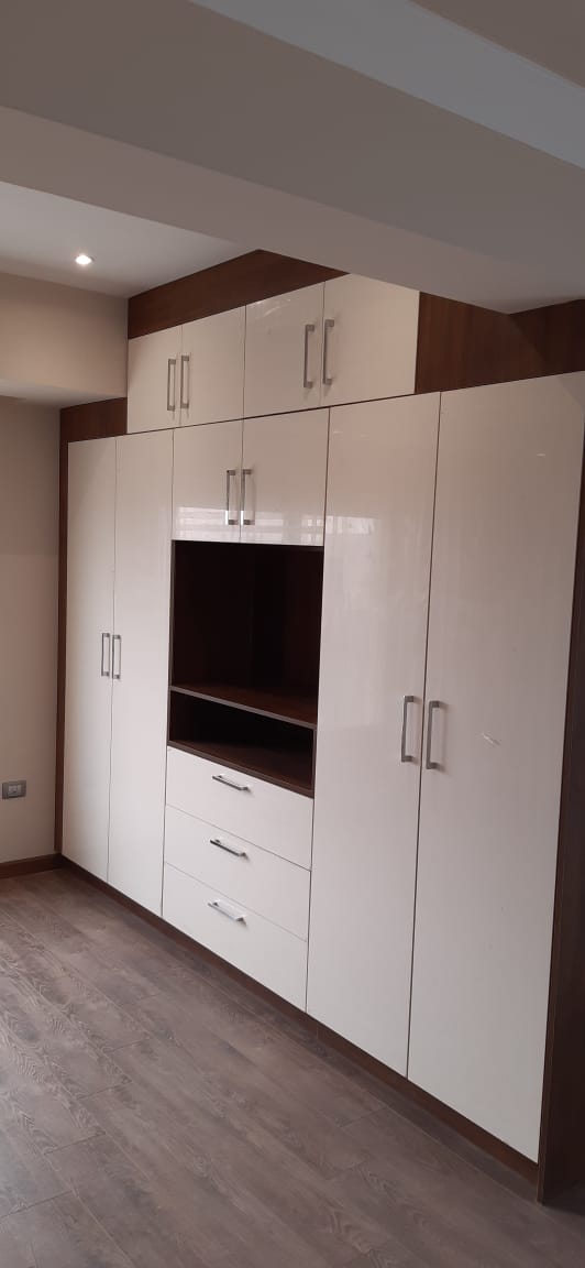 Bayaz & Messe Wardrobe